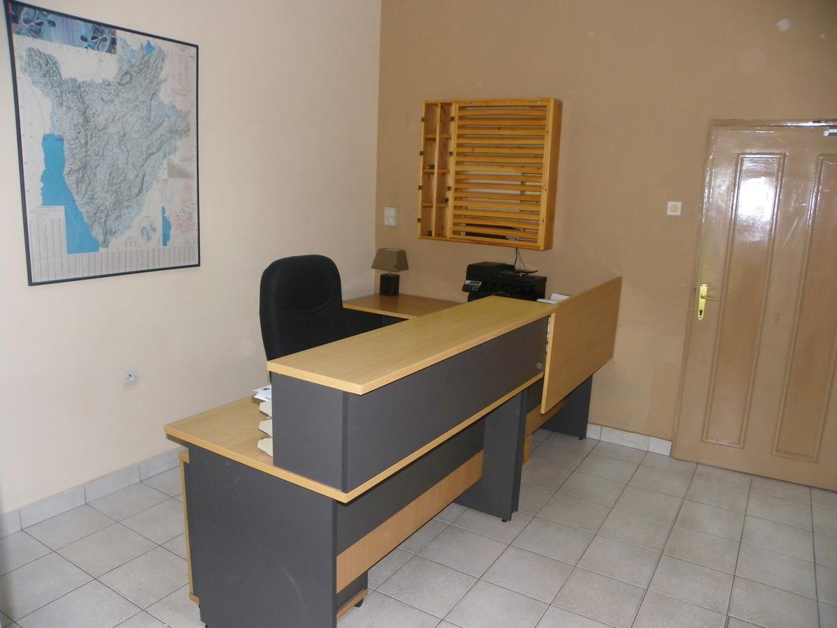 Botanika Hotel Buyumbura Exterior foto